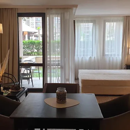 Royal Private * ساني بيتش