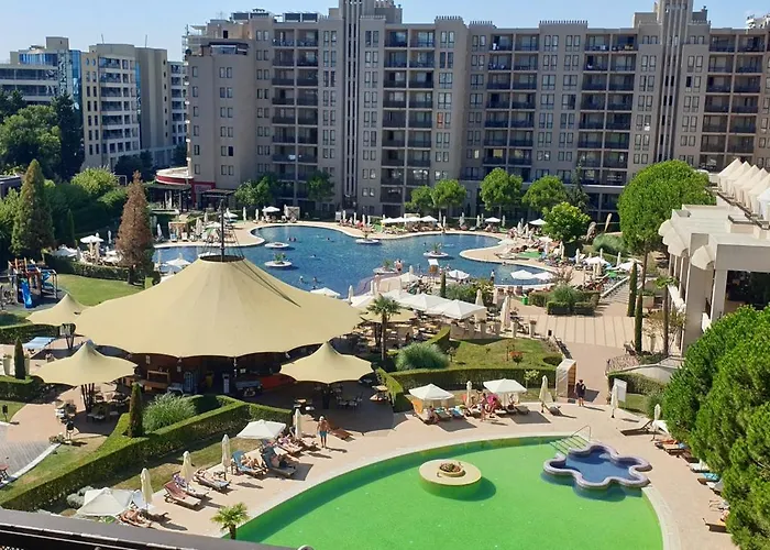 Royal Private アパート サニービーチ