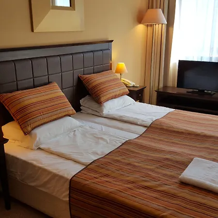 Royal Private Apartman *
